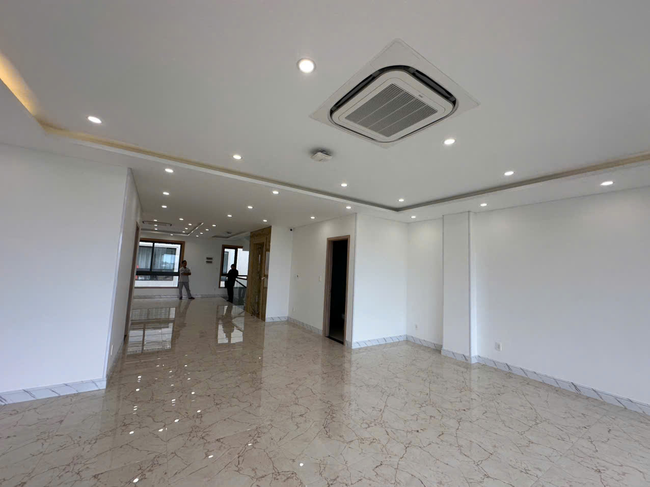 z6713261605379_69b41e5c741bae90b9ae3046f1d4ff08