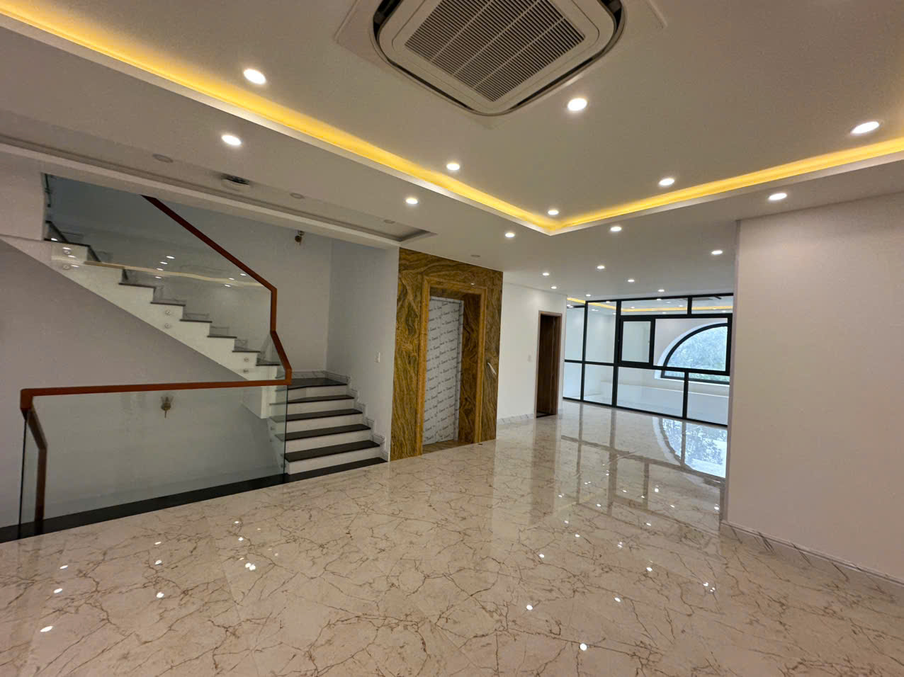 z6713261661443_6e39f1c14f440f21535049c6042a61f4