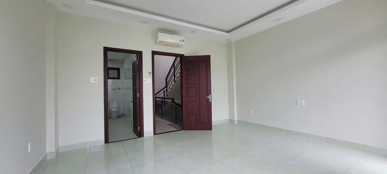 z6935813546910_26714561f602aba052374c6c5773cfda